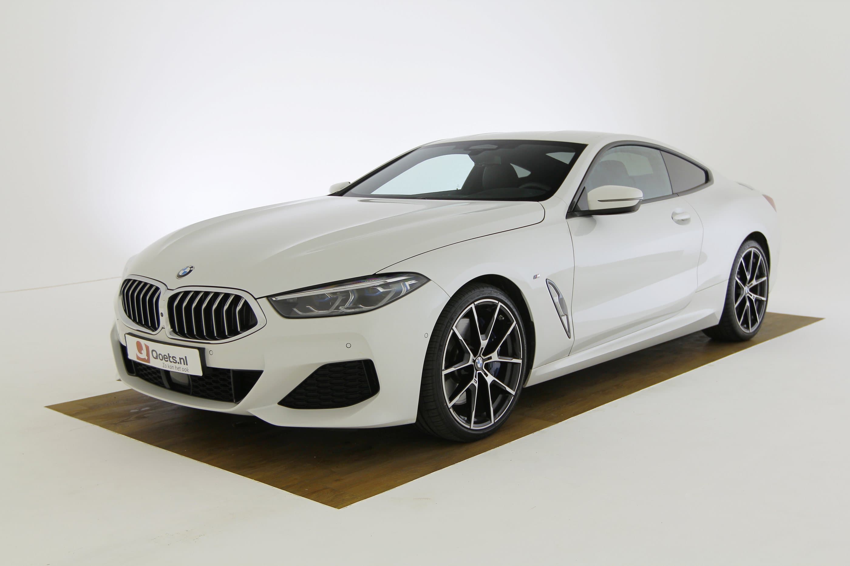 BMW - 840d xDrive Coupé - BT80838 - Teaser - Exterieur (1).JPG